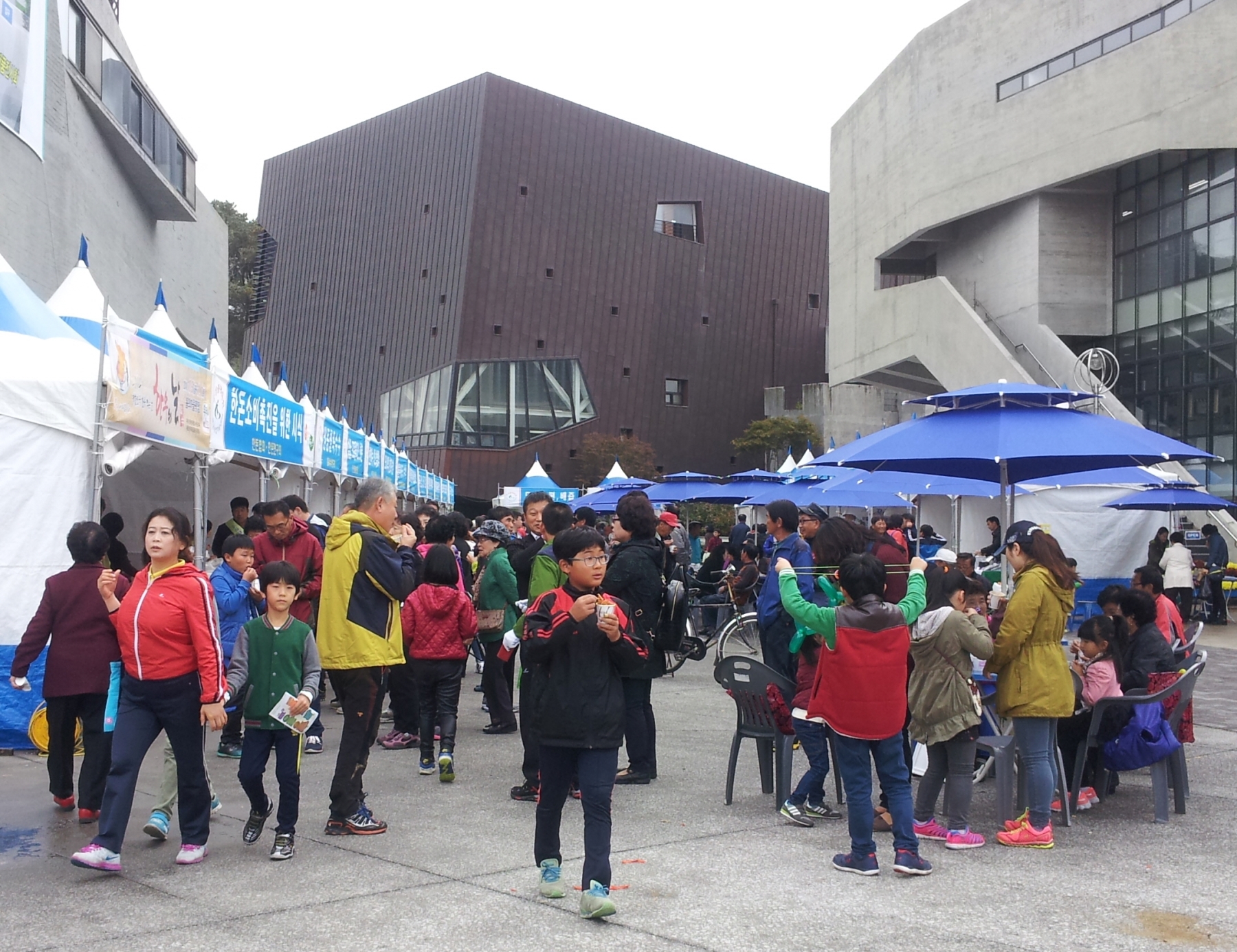 (14일)서천군 우수 농상품 한자리에서 보고! 즐기고! (1)