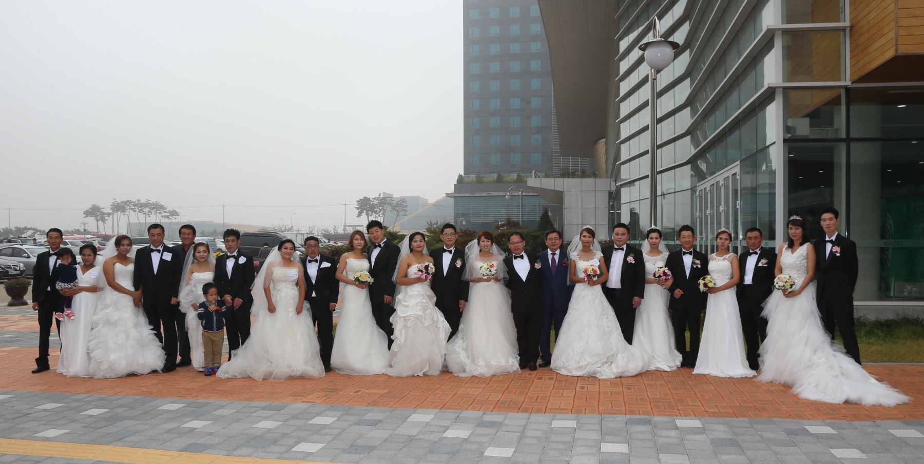 (16일)서천군과 군산시, 다문화가족 합동결혼식 올려 (1).JPG