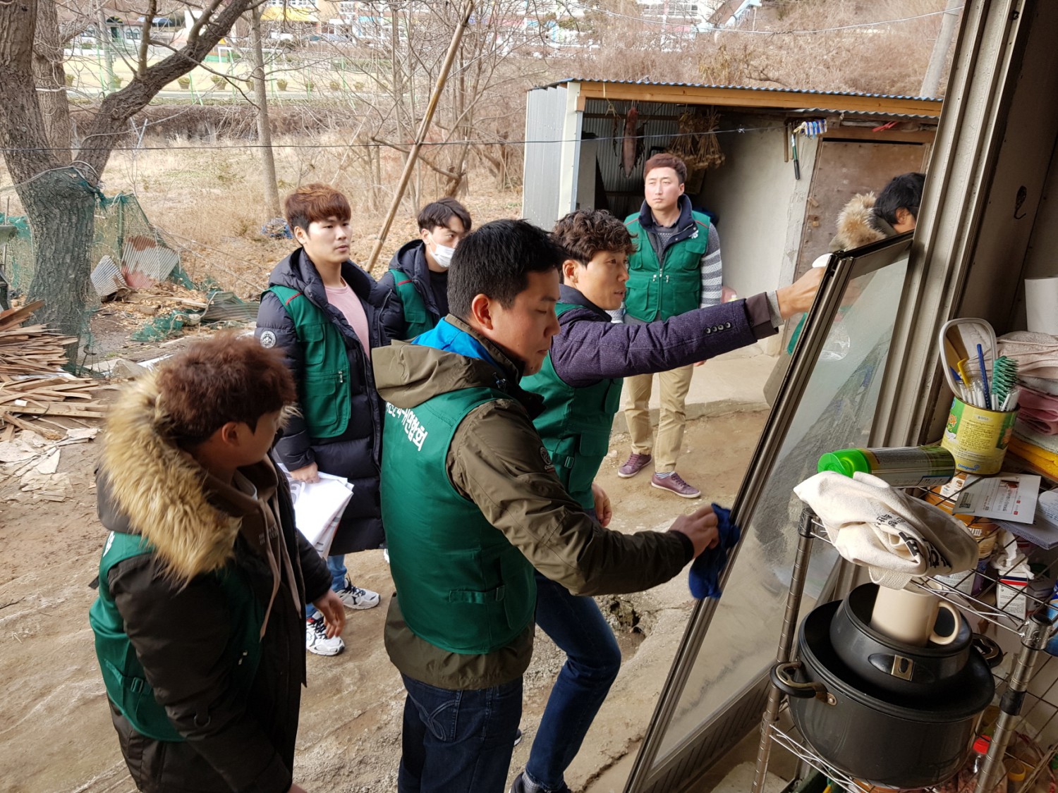 (21일)서천군4H회원 어려운 이웃과 훈훈한 정 나눠 (3).JPG