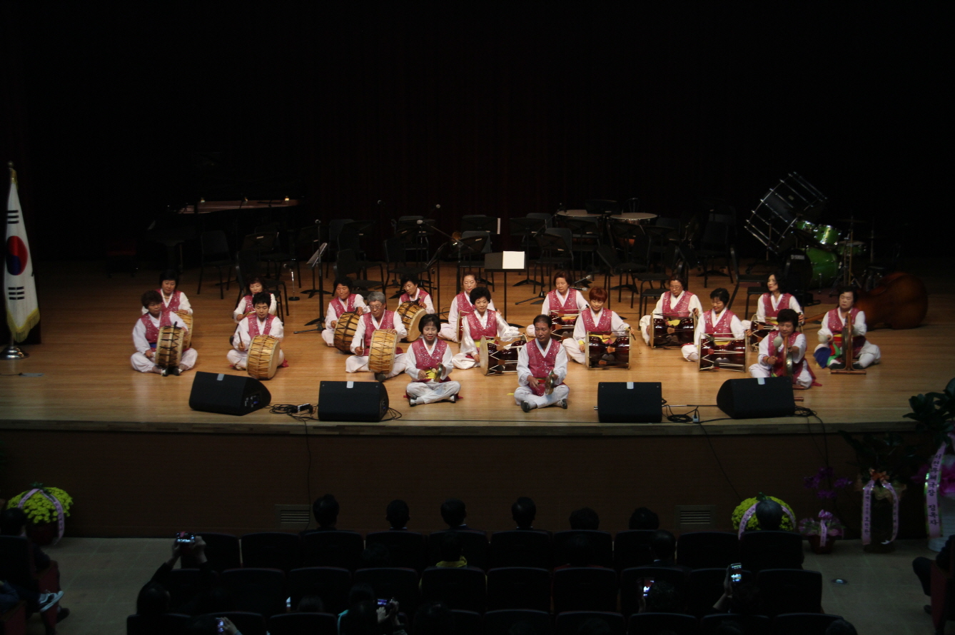 사진(25일) 서천군, 문화예술 동호인을 위한 축제의 장 열린다!(문화예술동호인공연모습)