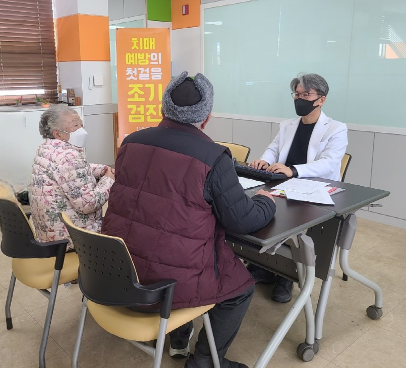 1. 서천군, 치매 조기검진사업 연중 실시(치매안심센터에서협력의사상담