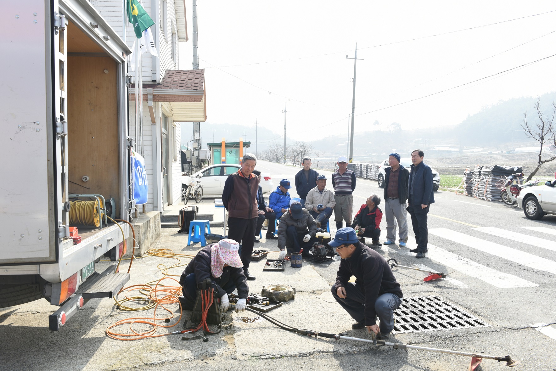 서천군, 장마기 농기계 사전관리로 피해 최소화 당부