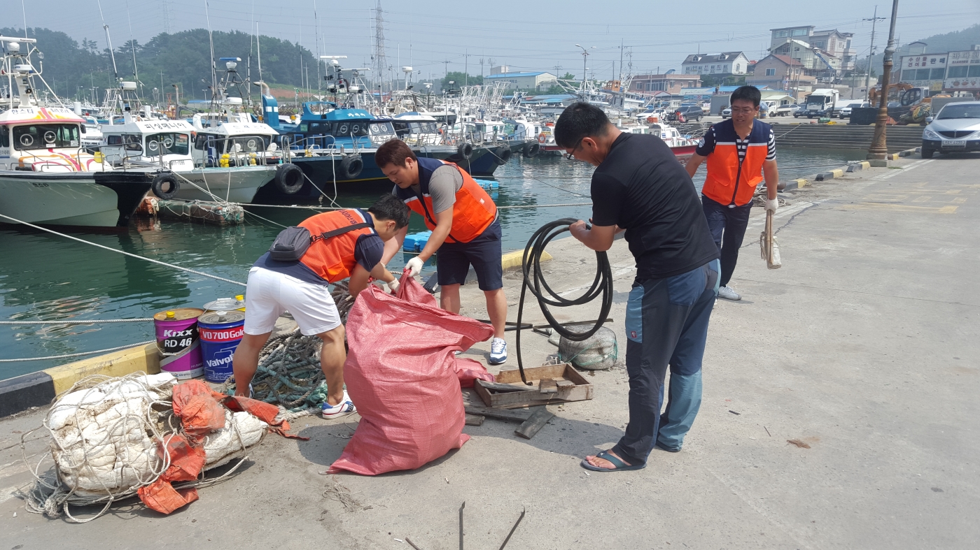 서천군 낚시어선협회, 바다 정화활동 실시